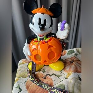 Disney Parks Light-up Mickey Halloween Pumpkin Bucket